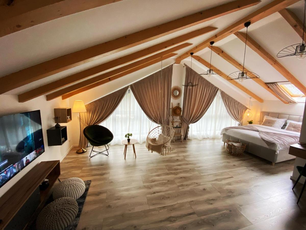 Queen'S Heart Guesthouse 브란 외부 사진