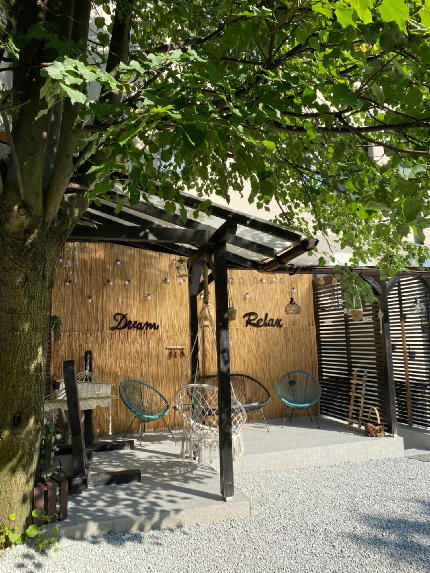 Queen'S Heart Guesthouse 브란 외부 사진