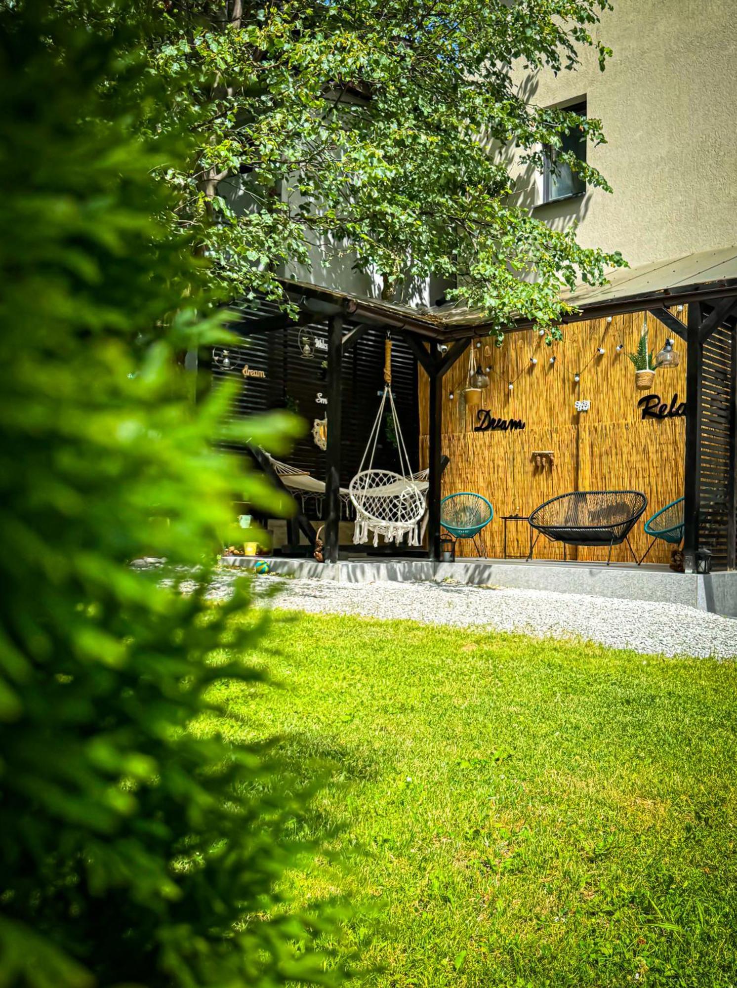 Queen'S Heart Guesthouse 브란 외부 사진